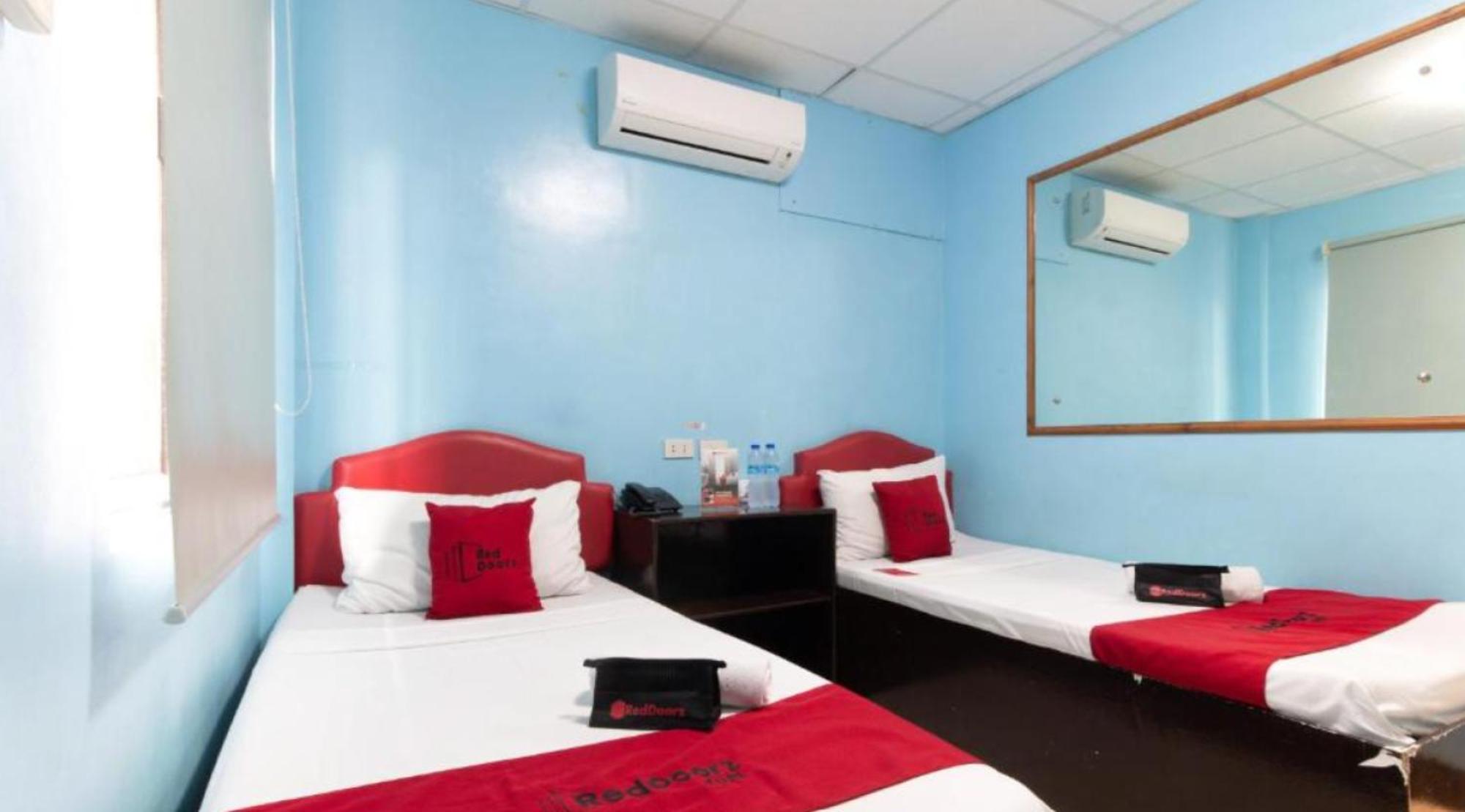 Reddoorz @ Picas Sagkahan Tacloban Exterior photo